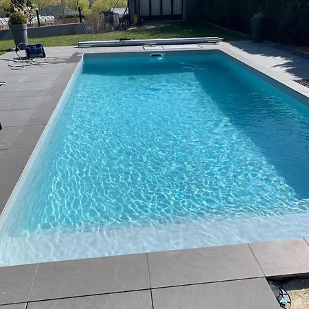 La Rosea Avec Piscine 3* מנד
